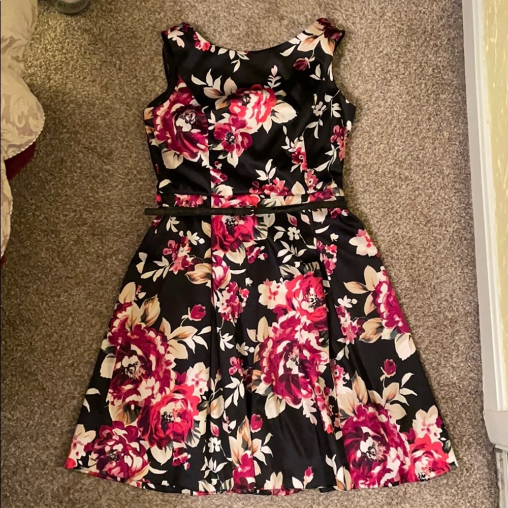 Ladies dress